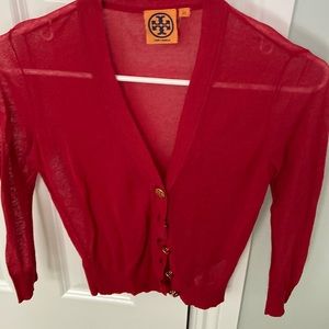 Adorable light sweater